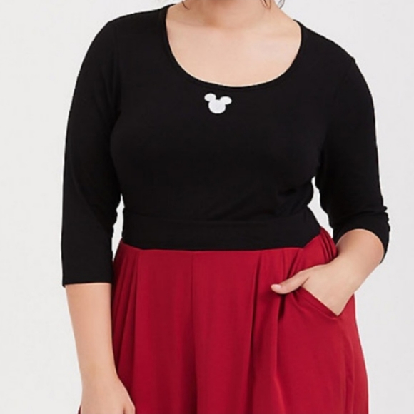 Torrid Disney Mickey Mouse Red Romper 4X - Picture 4 of 14